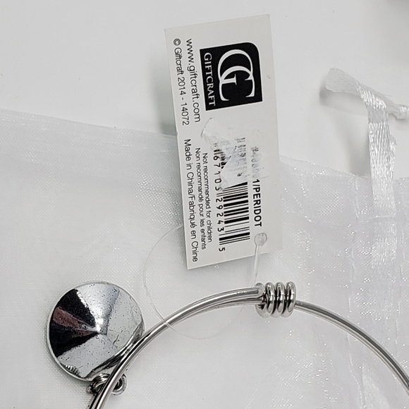 NWT HALLMARK GIFT AUGUST BIRTHSTONE SILVER BANGLE BRACELET WOMEN FASHION JEWELRY - Picture 5 of 8